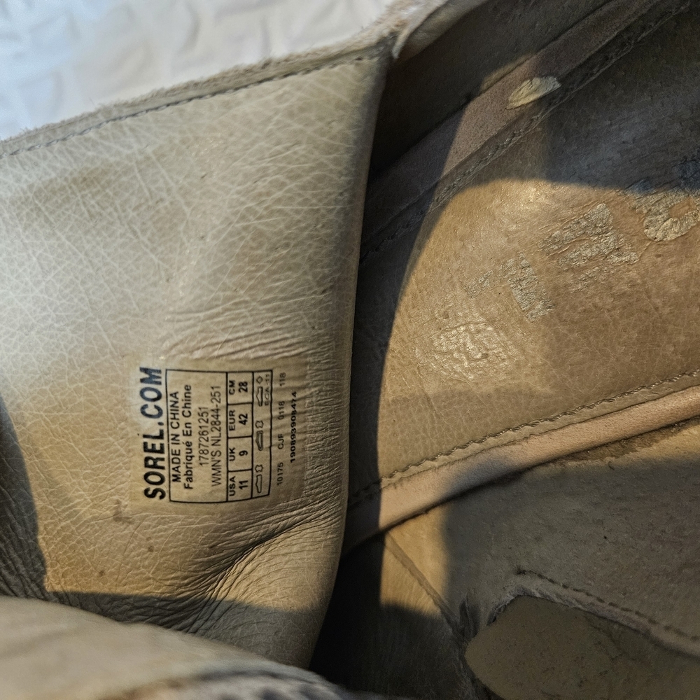 Sorel Tan Ankle Booties with Chunky Heel - Picture 8 of 9